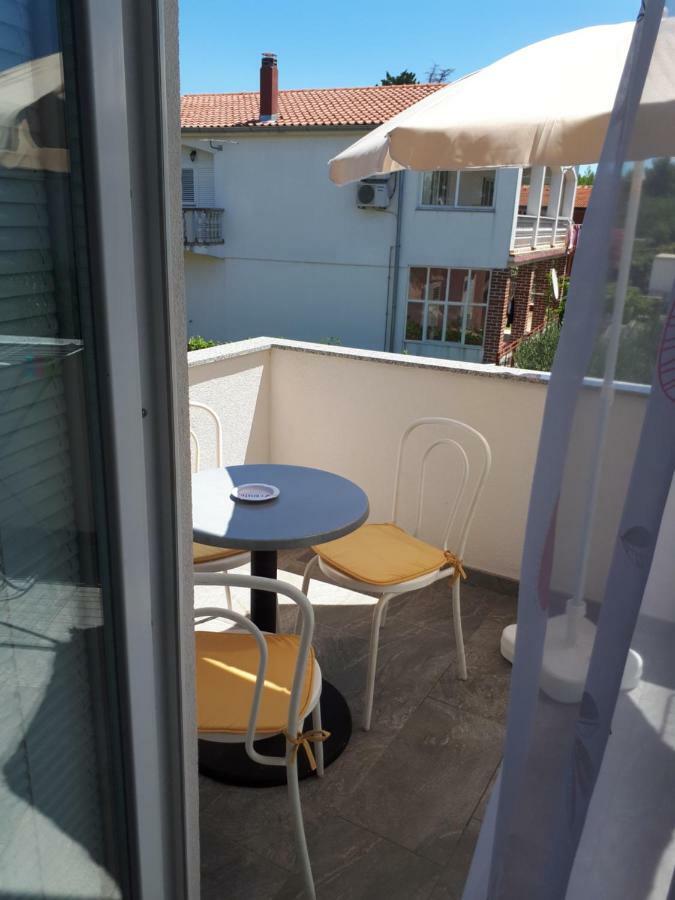 Apartmani Korina Стариград-Пакленица Экстерьер фото
