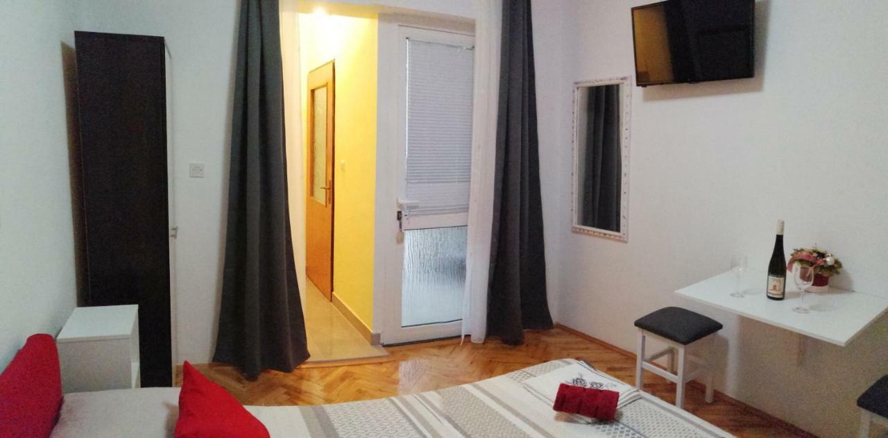 Apartmani Korina Стариград-Пакленица Экстерьер фото